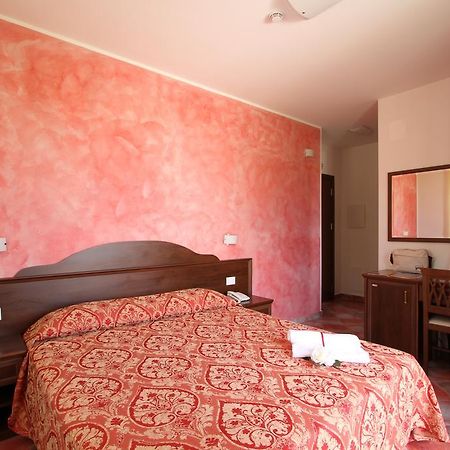 Country House Il Ponte Alba Adriatica Exterior photo