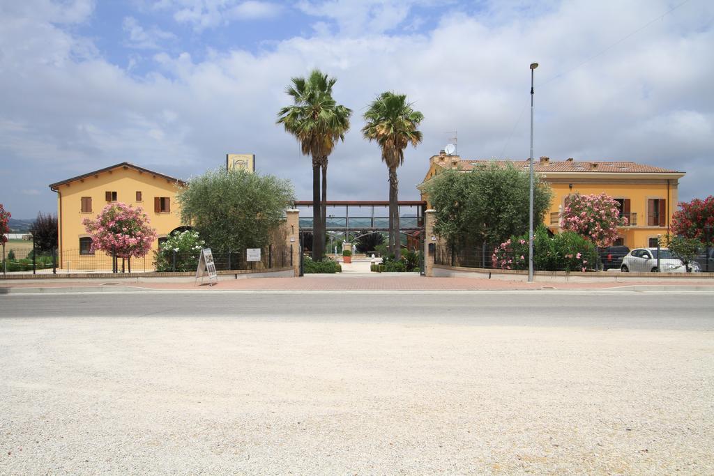Country House Il Ponte Alba Adriatica Exterior photo